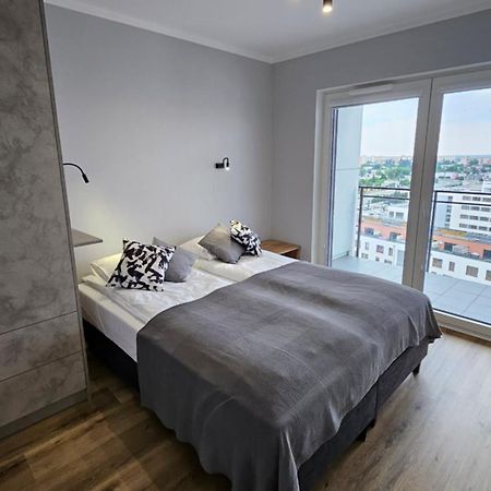 Apartament Bulgarska 59 - Sypialnia I Salon - 40M2 - Self Check In 24H Poznań Extérieur photo